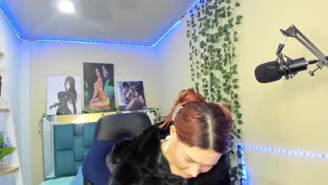 Snapshot of naomy777_ chatting on 12-31-24, 05:18 naomy online show from 12-31-24, 05:18