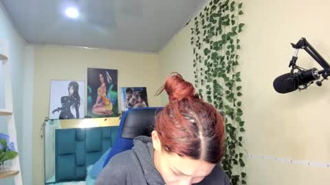 Snapshot of naomy777_ chatting on 01-02-25, 07:18 naomy online show from 01-02-25, 07:18