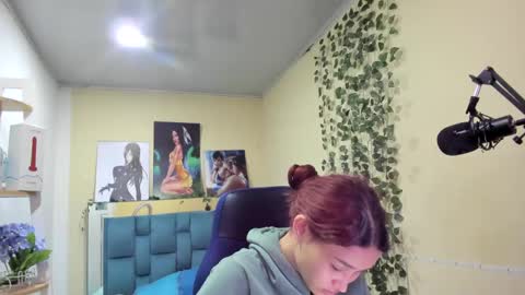 Snapshot of naomy777_ chatting on 01-04-25, 07:34 naomy online show from 01-04-25, 07:34