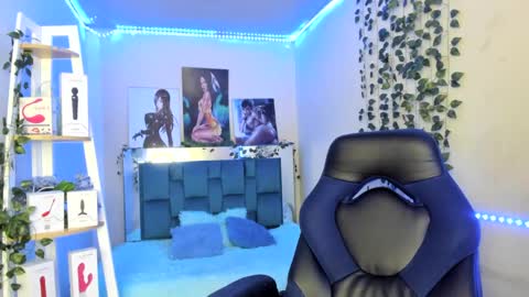 Snapshot of naomy777_ chatting on 02-07-25, 12:31 naomy online show from 02-07-25, 12:31