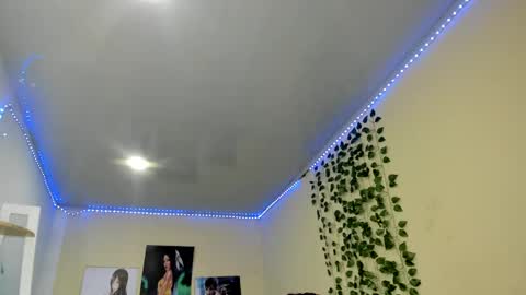 Snapshot of naomy777_ chatting on 02-13-25, 02:01 naomy online show from 02-13-25, 02:01