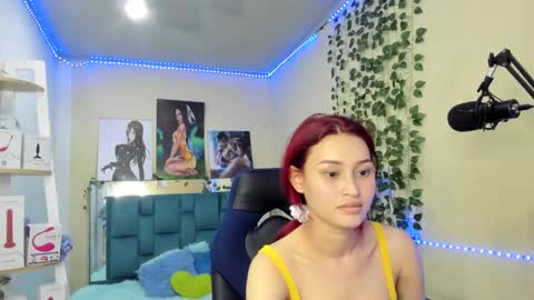 Snapshot of naomy777_ chatting on 02-25-25, 11:22 naomy online show from 02-25-25, 11:22