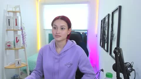 Snapshot of naomy777_ chatting on 10-21-25, 07:25 naomy online show from 10-21-25, 07:25