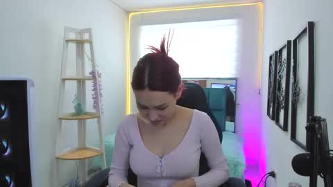 Snapshot of naomy777_ chatting on 10-25-25, 07:52 naomy online show from 10-25-25, 07:52