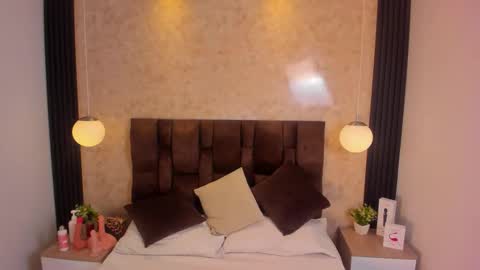 Snapshot of naomy_smithx chatting on 11-30-25, 07:07 Naomy Smith online show from 11-30-25, 07:07