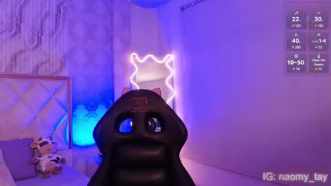 Naomy  online show from 11-23-25, 03:50