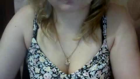 Snapshot of narcisjill chatting on 12-16-24, 06:27 NarcisJill online show from 12-16-24, 06:27