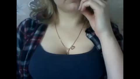 Snapshot of narcisjill chatting on 12-17-24, 12:43 NarcisJill online show from 12-17-24, 12:43