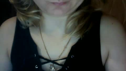 Snapshot of narcisjill chatting on 12-20-24, 06:08 NarcisJill online show from 12-20-24, 06:08