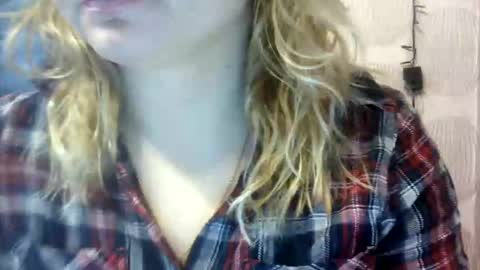 Snapshot of narcisjill chatting on 01-19-25, 07:25 NarcisJill online show from 01-19-25, 07:25