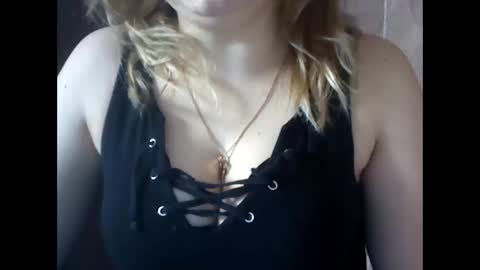 Snapshot of narcisjill chatting on 02-17-25, 11:44 NarcisJill online show from 02-17-25, 11:44