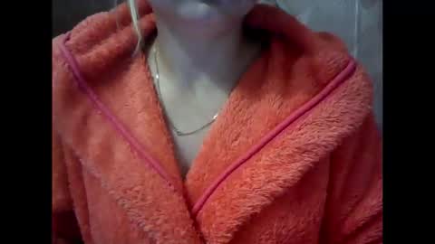 Snapshot of narcisjill chatting on 10-14-25, 12:44 NarcisJill online show from 10-14-25, 12:44