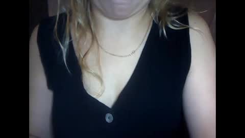 Snapshot of narcisjill chatting on 10-21-25, 08:20 NarcisJill online show from 10-21-25, 08:20