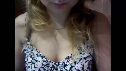 Snapshot of narcisjill chatting on 11-13-25, 10:36 NarcisJill online show from 11-13-25, 10:36