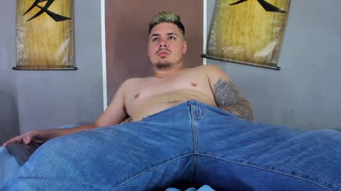 Snapshot of narciso_kh chatting on 12-04-24, 04:32 deibyd online show from 12-04-24, 04:32