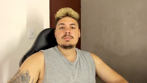 Snapshot of narciso_kh chatting on 12-16-24, 08:31 deibyd online show from 12-16-24, 08:31