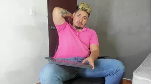 Snapshot of narciso_kh chatting on 12-18-24, 07:26 deibyd online show from 12-18-24, 07:26