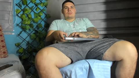 Snapshot of narciso_kh chatting on 01-25-25, 02:14 deibyd online show from 01-25-25, 02:14