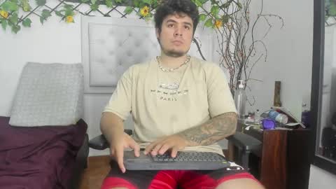 Snapshot of narciso_kh chatting on 10-09-25, 10:30 deibyd online show from 10-09-25, 10:30