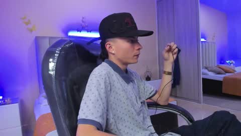 Nascary Fox online show from 01-14-26, 06:46