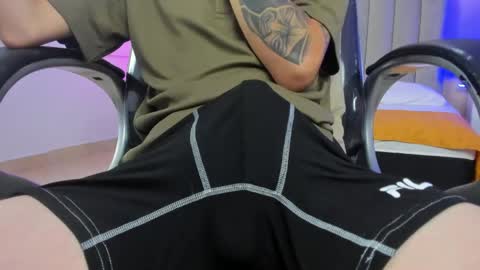 Nascary Fox online show from 04-23-26, 01:57