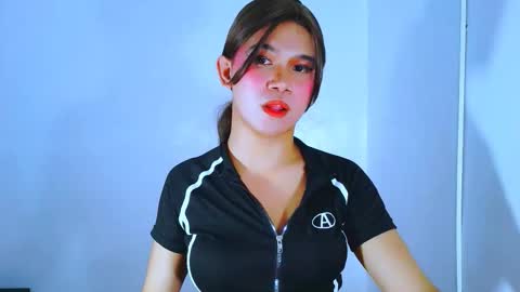 Snapshot of nashdiam chatting on 11-28-25, 10:18 nashdiam online show from 11-28-25, 10:18