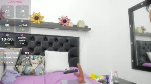 Snapshot of nashira_robert chatting on 12-28-24, 03:26 Debora online show from 12-28-24, 03:26