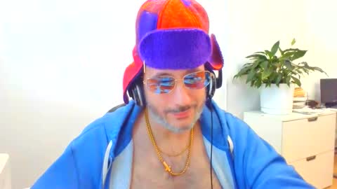 Snapshot of nassobout chatting on 01-17-26, 04:54 nassobout online show from 01-17-26, 04:54