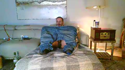 Snapshot of nassobout chatting on 02-14-26, 01:46 nassobout online show from 02-14-26, 01:46