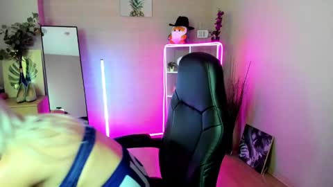 Nastya online show from 05-20-26, 01:45