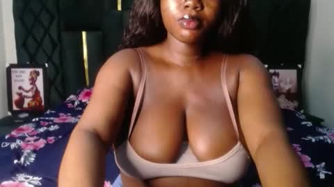 Amanda online show from 12-03-25, 10:19