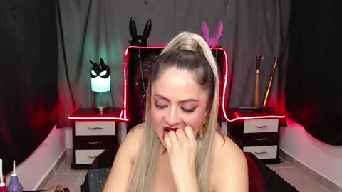 Snapshot of nasty2060 chatting on 02-08-25, 11:45 nasty latyna online show from 02-08-25, 11:45