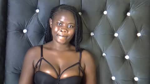 Snapshot of nasty_freakie chatting on 12-14-25, 06:56 jewel online show from 12-14-25, 06:56