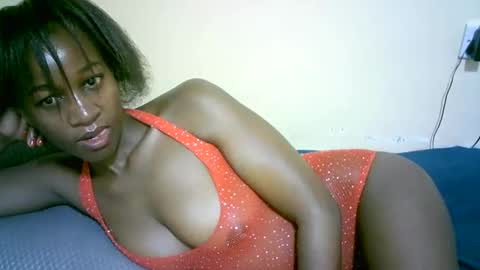 Marie online show from 10-02-25, 02:40