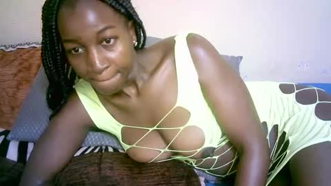 Marie online show from 10-30-25, 06:48