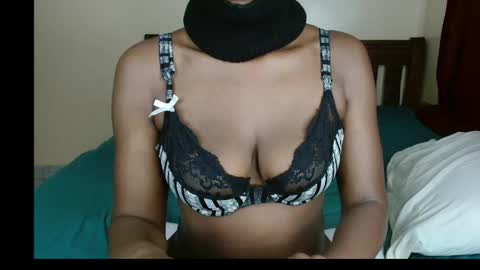 Snapshot of nastyslut__ chatting on 11-23-25, 10:42 nastyslut__ online show from 11-23-25, 10:42