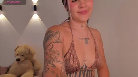 Snapshot of nataasha1 chatting on 02-18-25, 01:22 Natttttttttttttttt online show from 02-18-25, 01:22