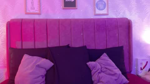 Snapshot of natacha_black00 chatting on 02-05-26, 08:19 Natacha black online show from 02-05-26, 08:19