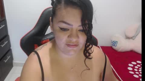 Nata Ramirez online show from 10-29-25, 05:20