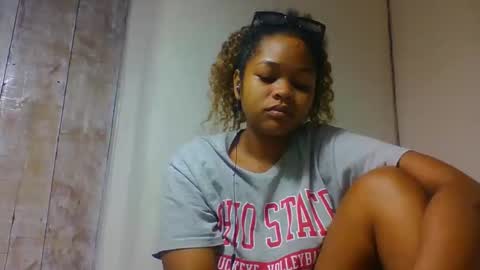 natachazz online show from 03-28-26, 03:17