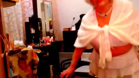 natali online show from 02-13-25, 04:28