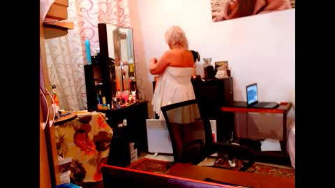 natali online show from 02-16-25, 05:48