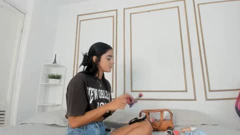 Naty  online show from 02-23-25, 12:37