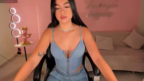 Snapshot of nataliagaret chatting on 10-12-25, 10:53 Nata online show from 10-12-25, 10:53