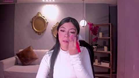 Snapshot of nataliagaret chatting on 10-29-25, 02:36 Nata online show from 10-29-25, 02:36