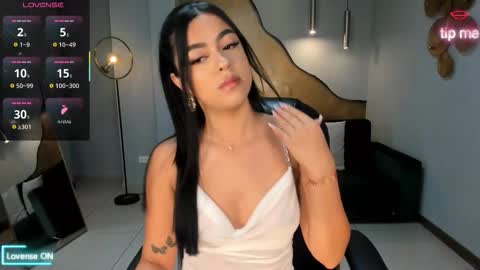 Snapshot of nataliagaret chatting on 11-25-25, 02:33 Nata online show from 11-25-25, 02:33