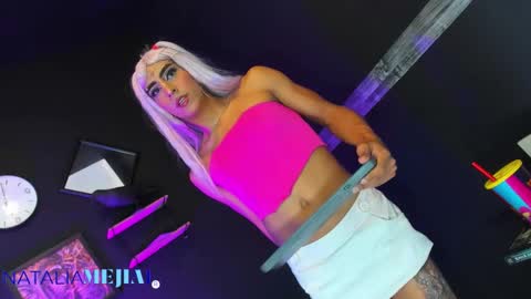 Natalia Mejia online show from 10-30-25, 10:54