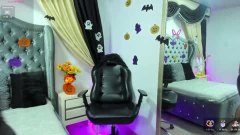 Natalia  online show from 10-24-25, 11:06