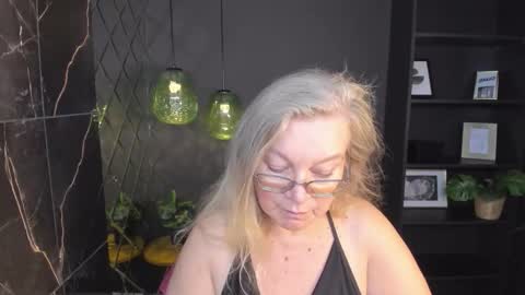 Snapshot of natalicloud chatting on 11-14-25, 01:32 NataliCloud online show from 11-14-25, 01:32