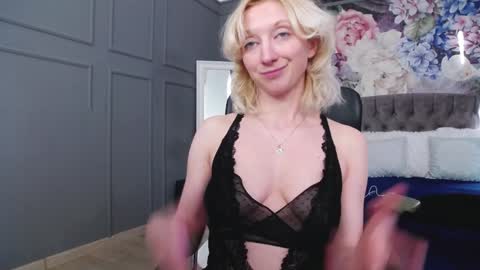 Natalie online show from 01-14-25, 10:59